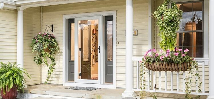 screen door installation in Milpitas